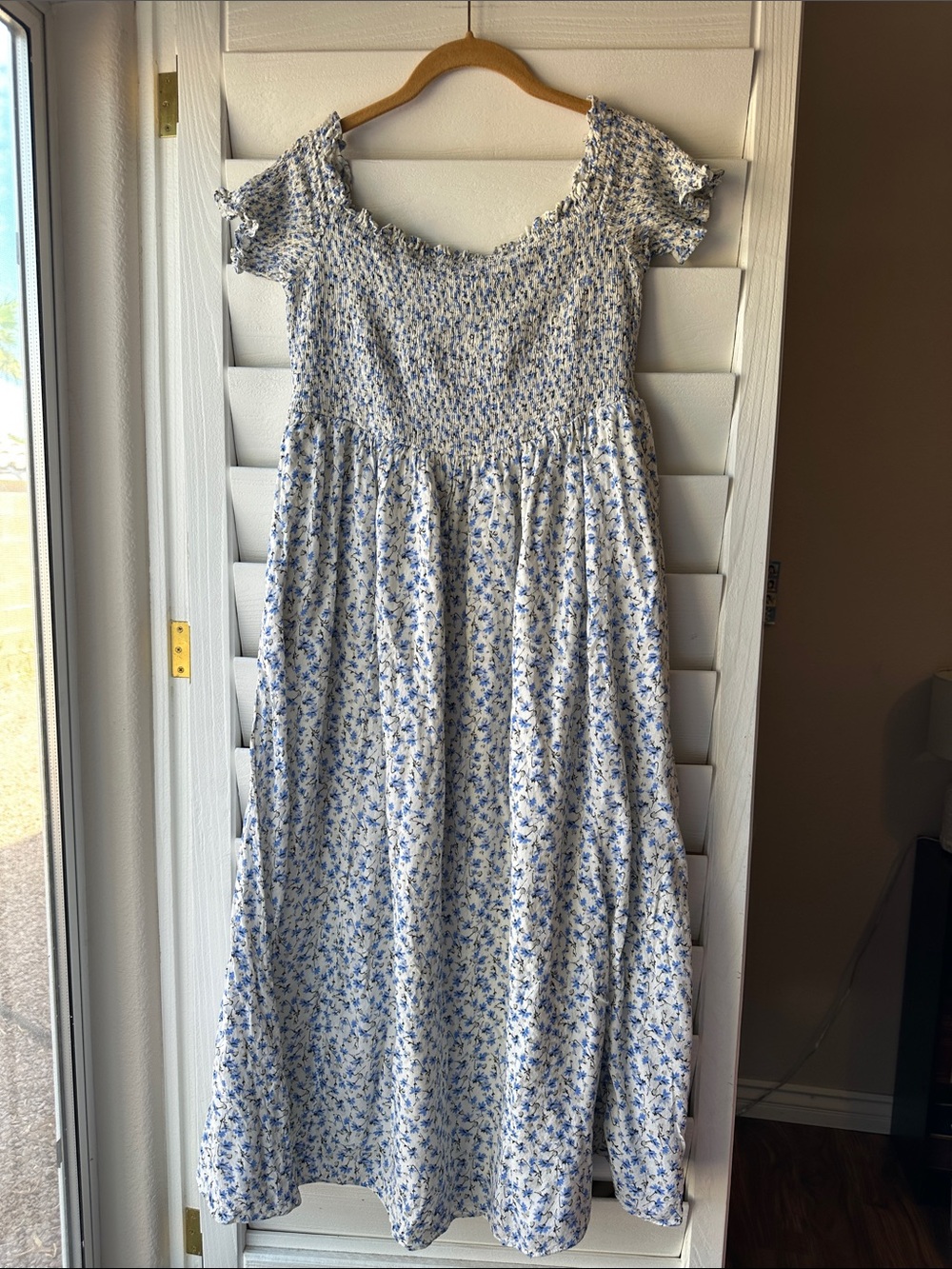 Urban Outfitters Floral Smocked Off the Shoulder Midi Emily Dress Large Vintage